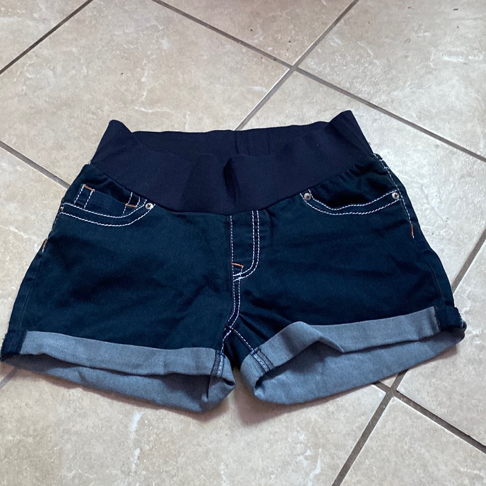 Oh Mamma Maternity Jean Shorts (size S)